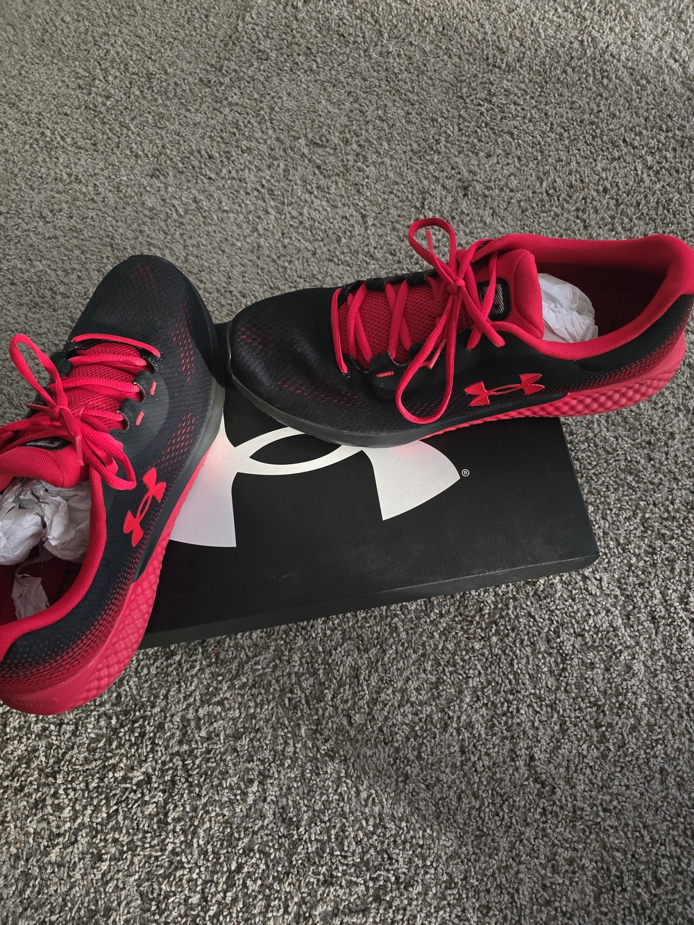 Under Armour Charged Rouge 4 Athlete Shoes Black/Red Size 13